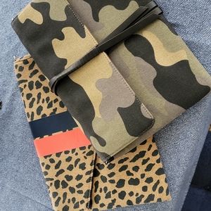 2 adorable clutch bags